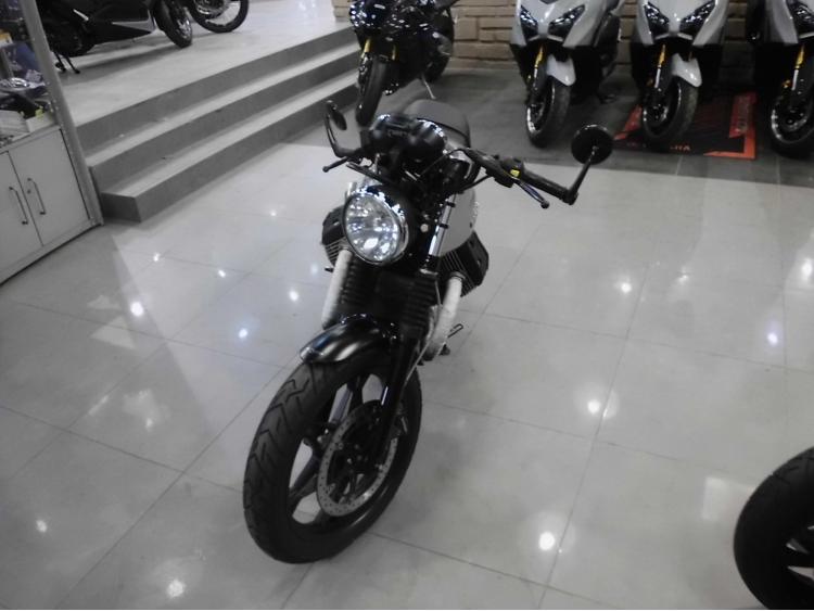 MOTO GUZZI V7 CAFE CLASSIC