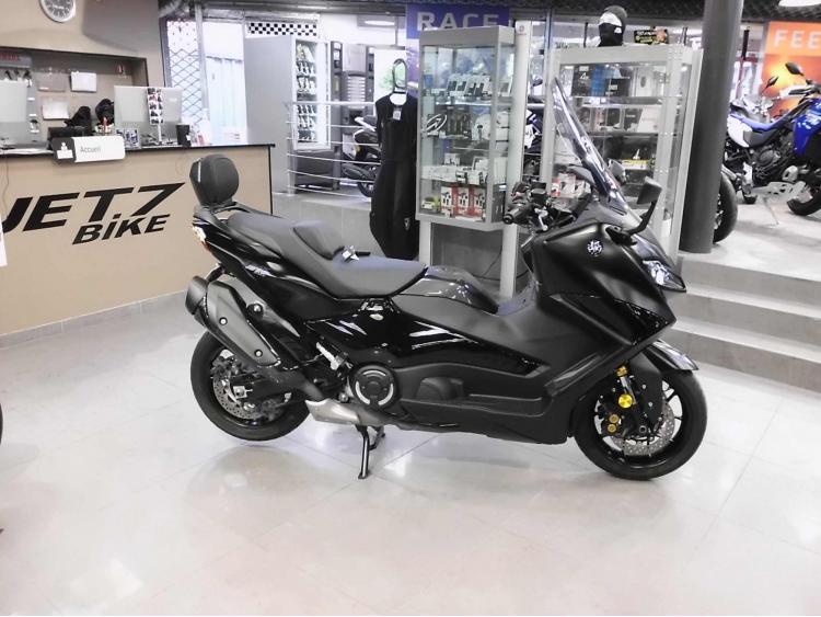 YAMAHA XP T-MAX 560 TECH MAX