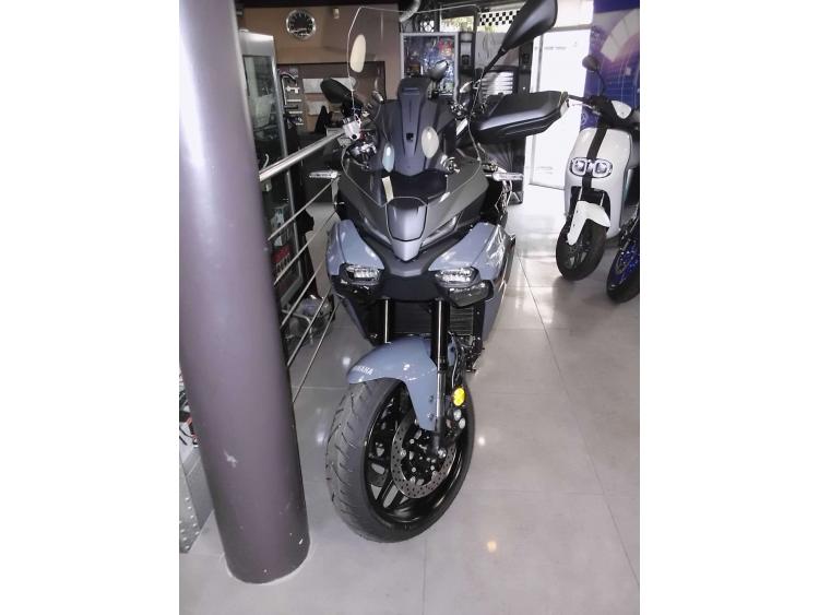 YAMAHA TRACER 9 Y-AMT