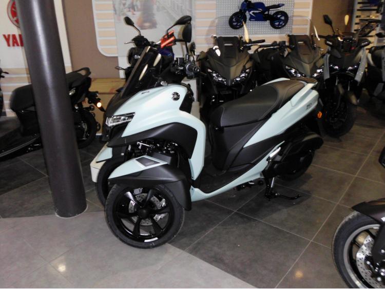 YAMAHA TRICITY 125